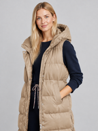 Women's Mechi long hooded gilet – close-up
